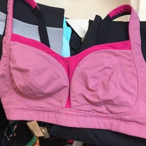 Lululemon taTa tamer 36DD